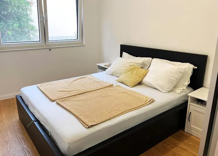 Apartment Maris - 1 Min To & Sea View *
