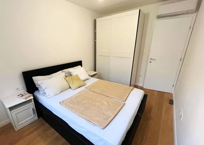 Apartman Maris - 1 Min To & Sea View