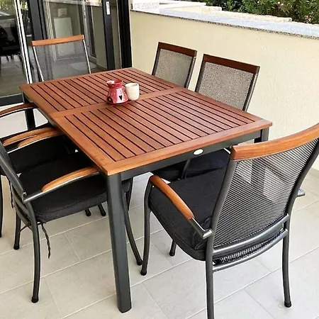 Maris - 1 Min To & Sea View Apartamento