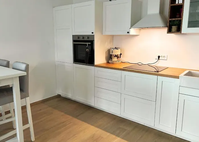 Maris - 1 Min To & Sea View Apartmán Povljana