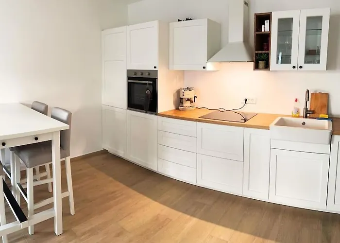 Apartmán Maris - 1 Min To & Sea View *